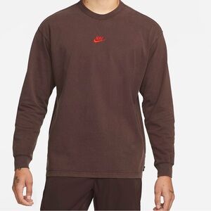NWT Nike Men's Brown Long Sleeve Tee w/ Red Center Logo 
Size Small